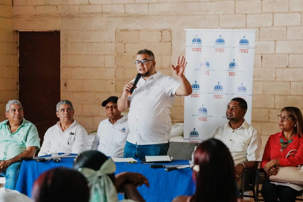 Hecmilio Galván impulsa cinturón verde en la frontera a través del programa Salvando las Montañas