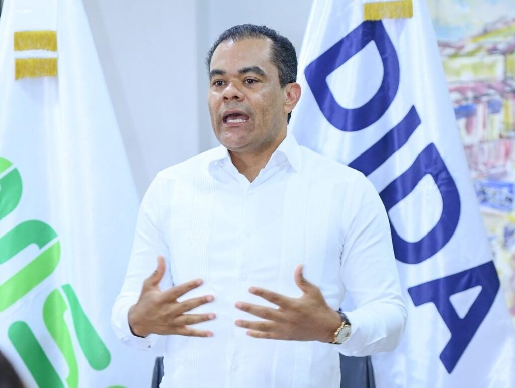 Director de la DIDA Elías Báez pide modificación urgente del formulario de afiliación de las AFP para facilitar el acceso a fondos