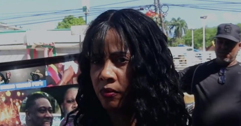 Mujer denuncia estafa de RD$42 millones y agresión física a manos de supuesta red de brujos en Azua