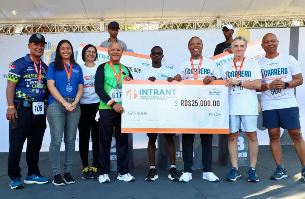 800 corredores participan en la Primera Carrera 5K organizada por el Intrant para Salvar Vidas