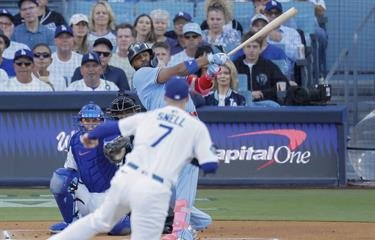 Guerrero Jr. y Yesavage ponen a los Azulejos a las puertas de su tercera corona de la Serie MundialVladdy Jr. llega a 8 jonrones y se acerca a marca en playoffs