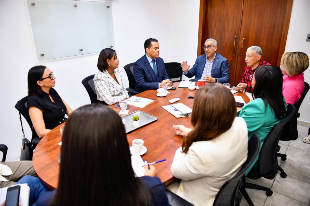 DIDA denuncia que las ARS no cumplen con normas que las mandan a comprar medicamentos en Dirección de Alto Costo para que salgan más baratos a los afiliados