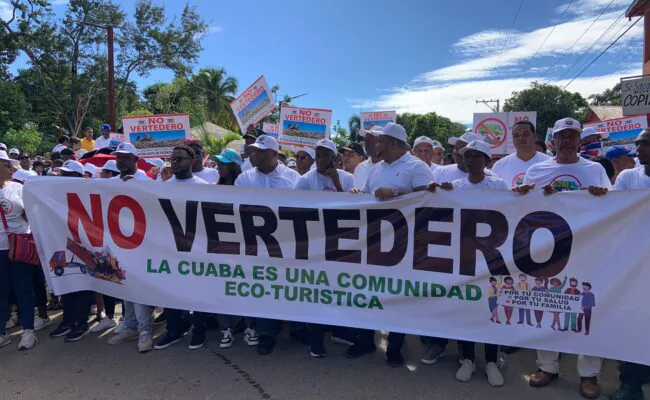 Autoridades, juntas de vecinos, empresarios, iglesias, profesionales, comerciantes y demás comunitarios en La Cuaba se unen en rechazo a instalación de vertedero