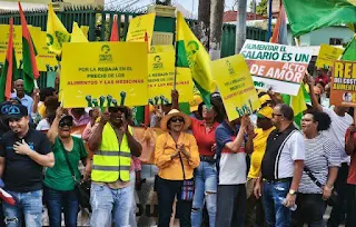Frente Amplio sale en defensa de propuesta de Omar Fernández sobre salarios