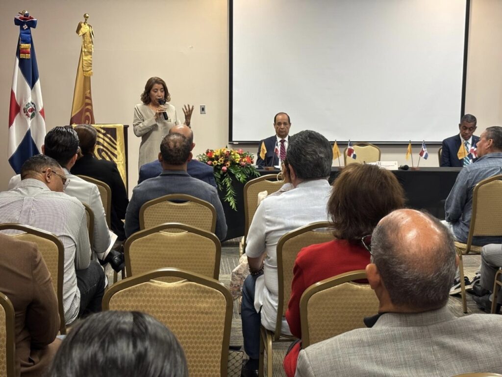 JCE recibe propuestas de aspirantes a miembros de las OCLEE en PR, Orlando y Miami