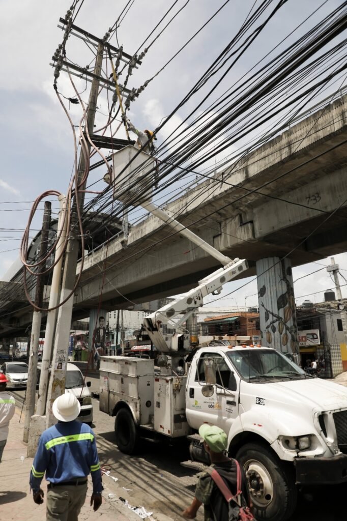 Edeeste realizará descarga de circuitos impactará positivamente a clientes en diversos sectores de Santo Domingo Norte