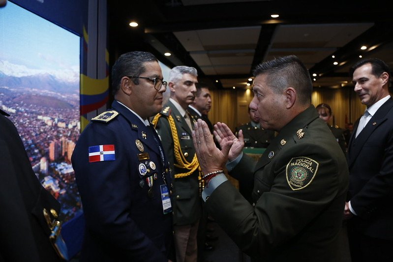 Condecoran como “Gran Oficial” al coronel PN, Miguel Balbuena Álvarez