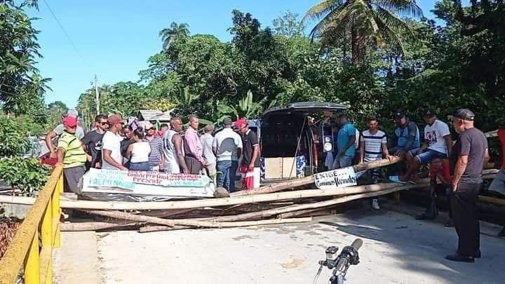 Organizaciones sociales y populares de María Trinidad Sánchez anuncian jornada de protesta para el 8 de diciembre