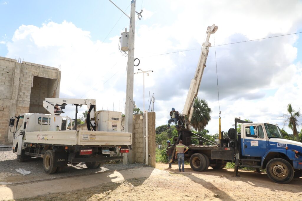 Pgase y Edeeste desmantelan fraude eléctrico en empresa de Higüey superior a los 11 millones de pesos