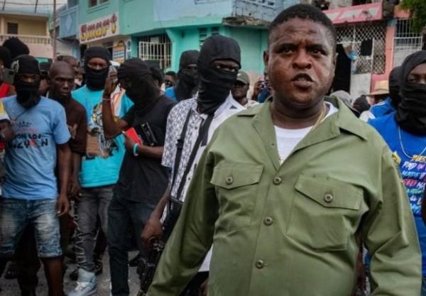 HAITÍ: Policía destruye casa del jefe criminal Jinmy Cherisier