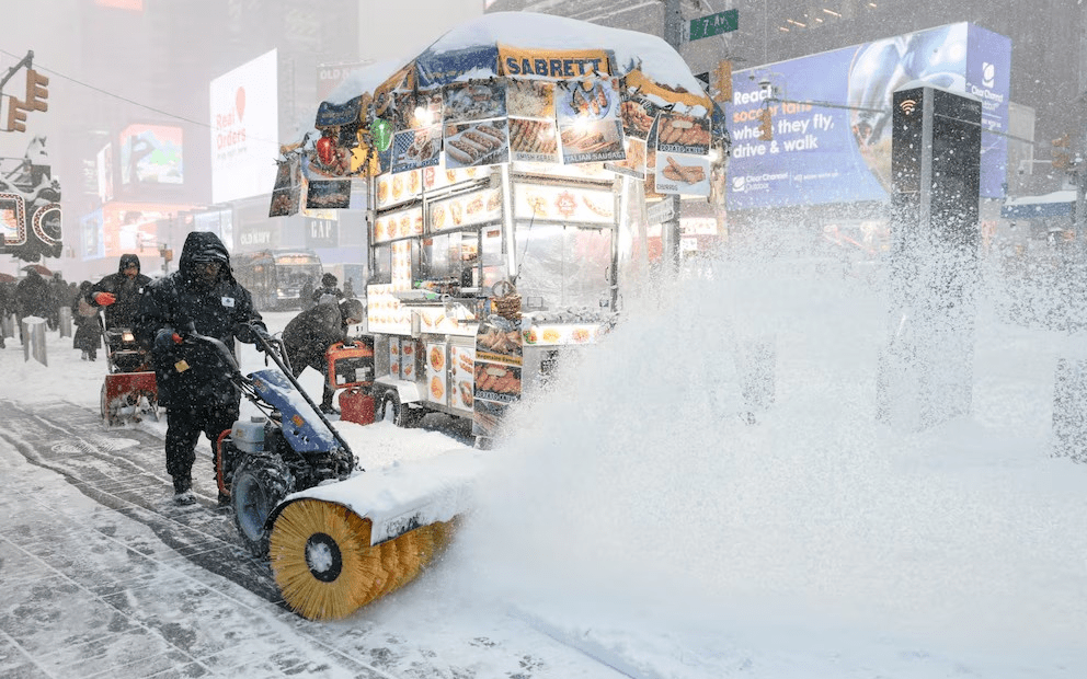 EU: Tras 10 muertos, tormenta invernal empieza a alejarse