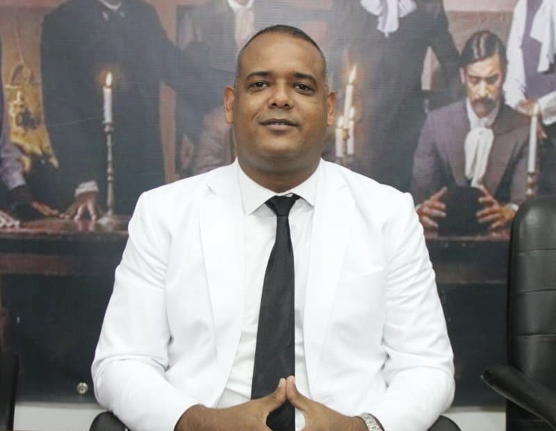 Piden al Concejo de Regidores proceder a su destitución acorde establece la Ley 176-07