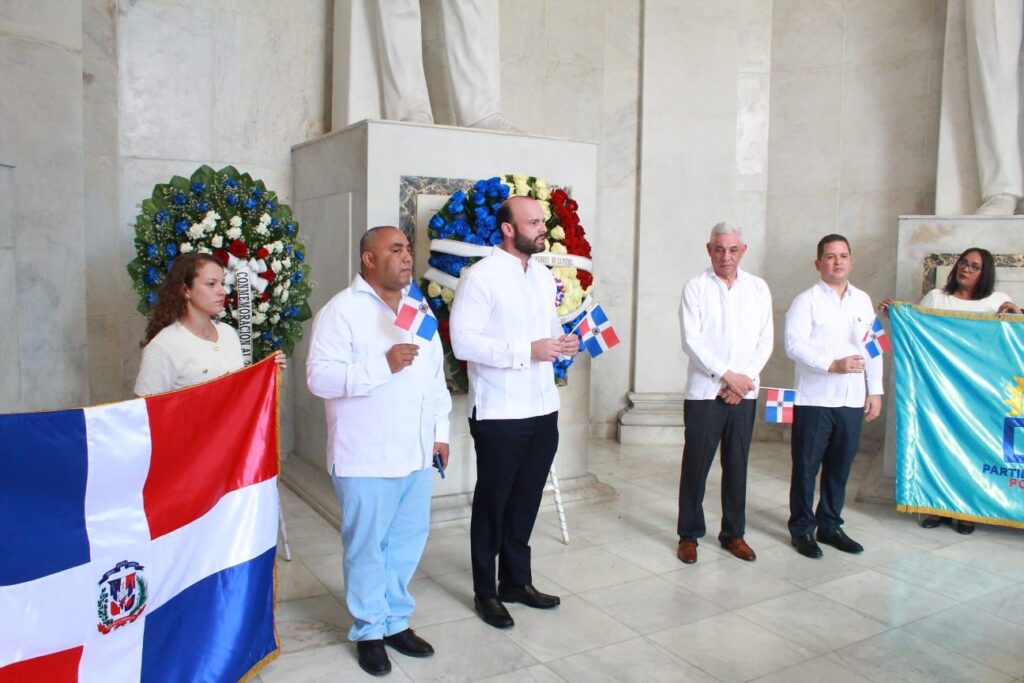 Dominicanos por el Cambio conmemora su 16 aniversario con misa y homenaje a los Padres de la Patria
