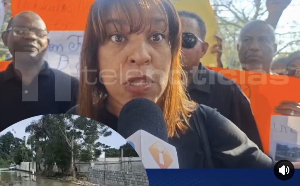 Comunitarios denuncian deterioro de calles en 92 barrios de Santo Domingo Oeste