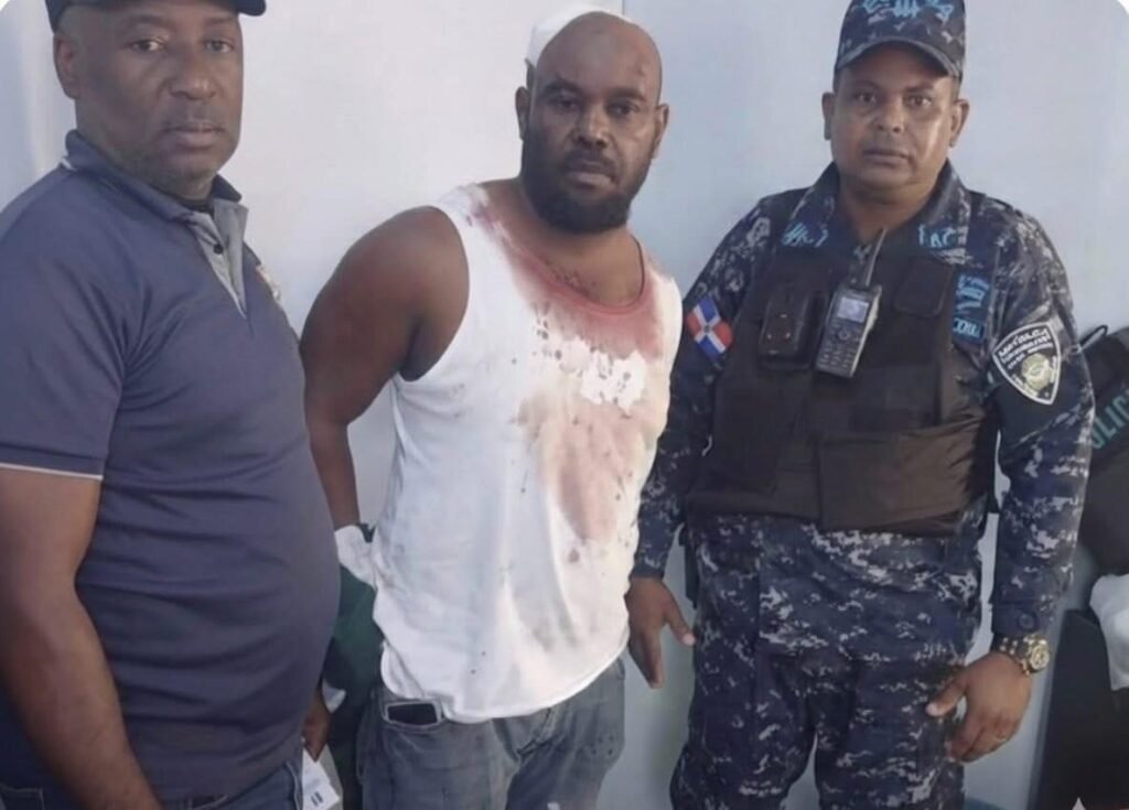 Hombre mata a una mujer y es agredido por multitud en Villa Mella, SDN