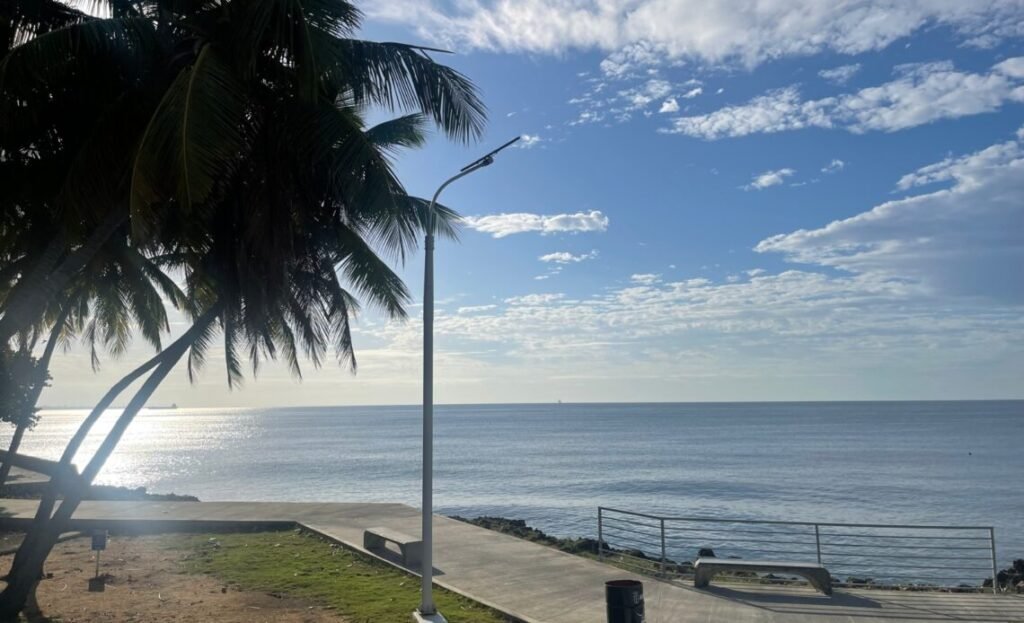 Sistema frontal mantiene en alerta y aviso meteorológico a 10 provincias por riesgo de inundaciones