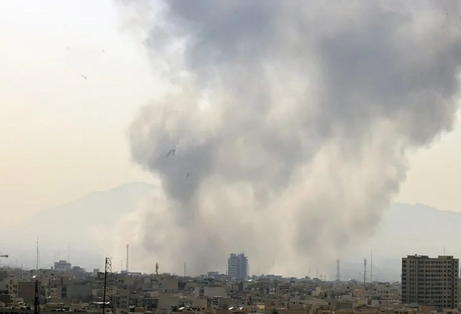 Israel y EE.UU. lanzan ofensiva contra objetivos militares en Irán