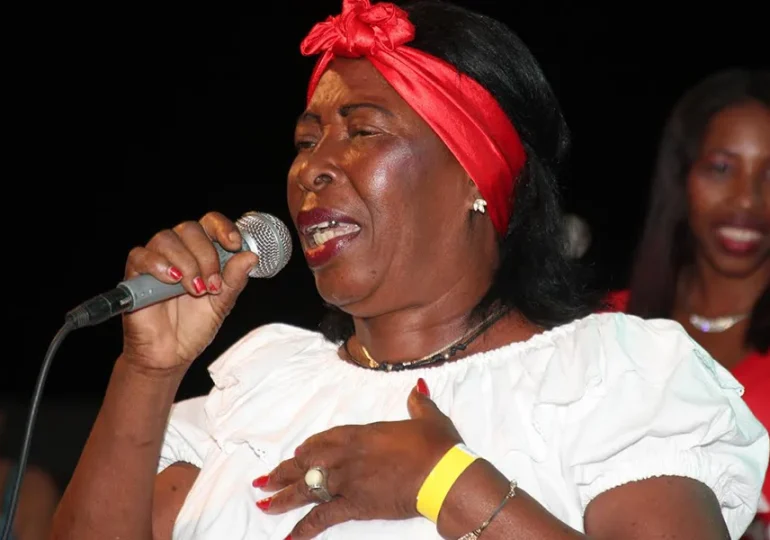 Muere Enerolisa Núñez, referente del folclore dominicano