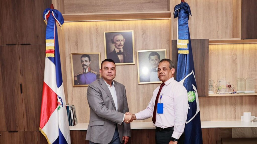 Designan nuevo director y subdirector en el Hospital Marcelino Vélez Santana