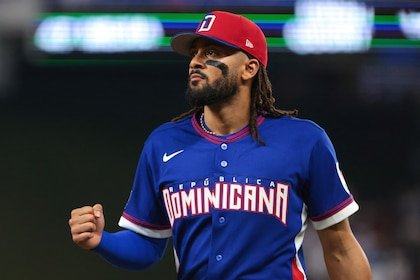 Bandera dominicana en lo alto: Inauguran un campo de béisbol con el nombre de Fernando Tatis Jr. en Tijuana.