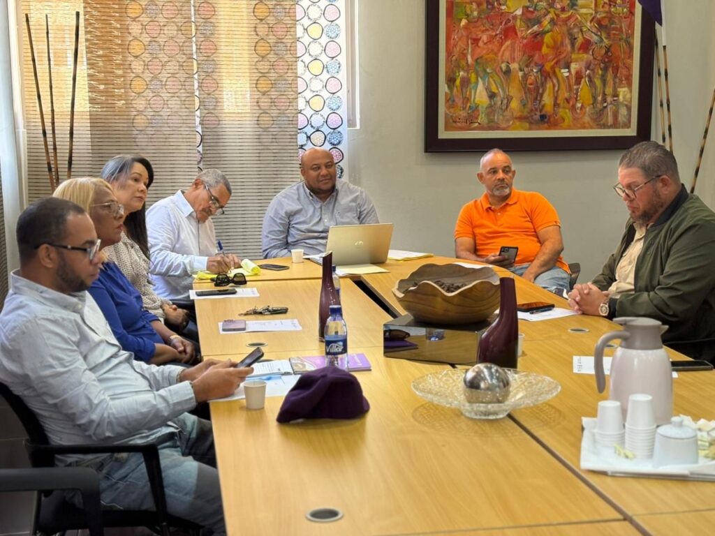 Santo Domingo Oeste sumergido en la arrabalización y el abandono, denuncia Dilen Montero, del Comité Central del PLD