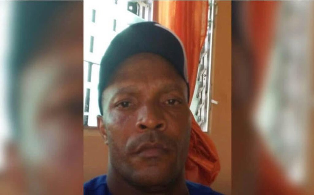 Tragedia entre amigos: hombre pierde la vida tras discusión en un colmado de Bayaguana