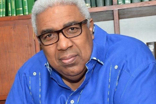 “La Sombra de la Traición: desde la desmemoriada poltrona palaciega”