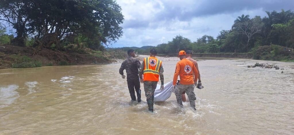 Defensa Civil recupera dos cuerpos tras ser arrastrados por ríos en Puerto Plata y Pedro Brand