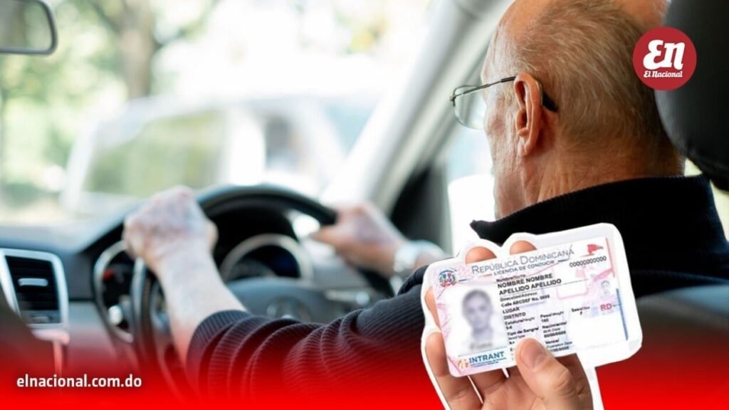 Notifican mediante acto de alguacil director de INTRANT por reglamento sobre licencias a mayores de 65 años