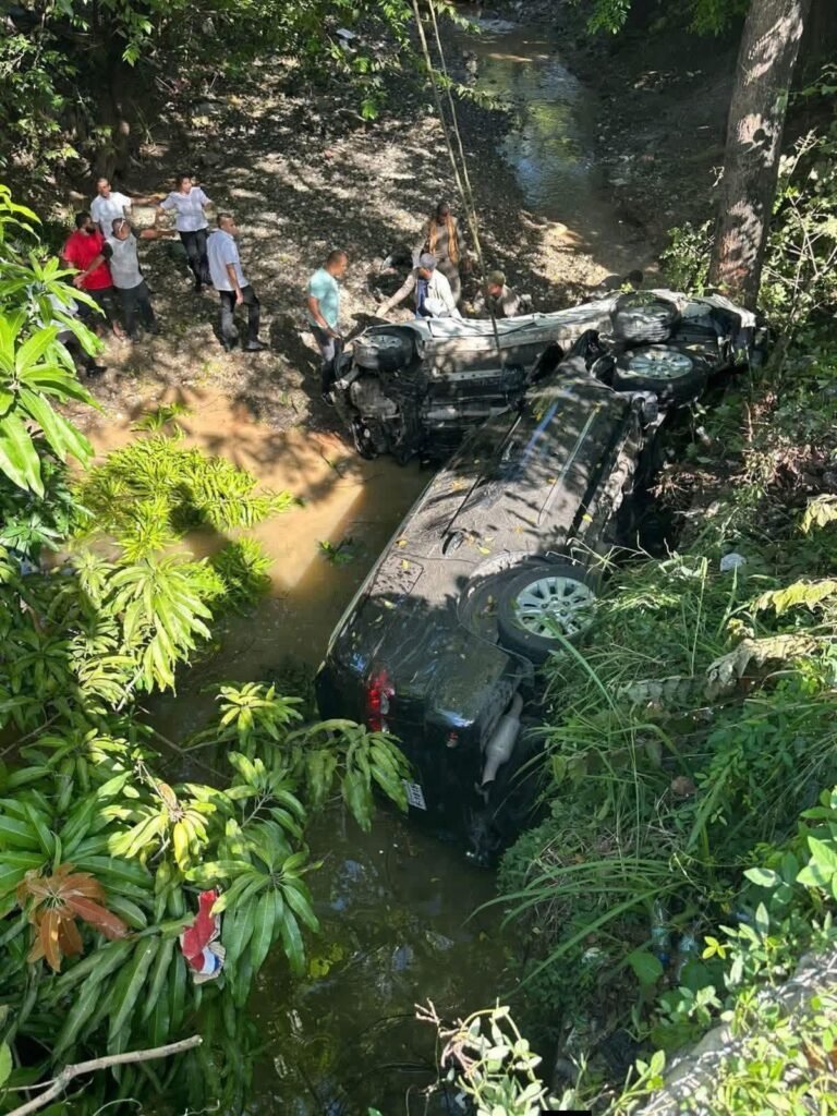 Tres heridos tras accidente de unidad de avanzada presidencial en tramo Maimón–Puerto Plata