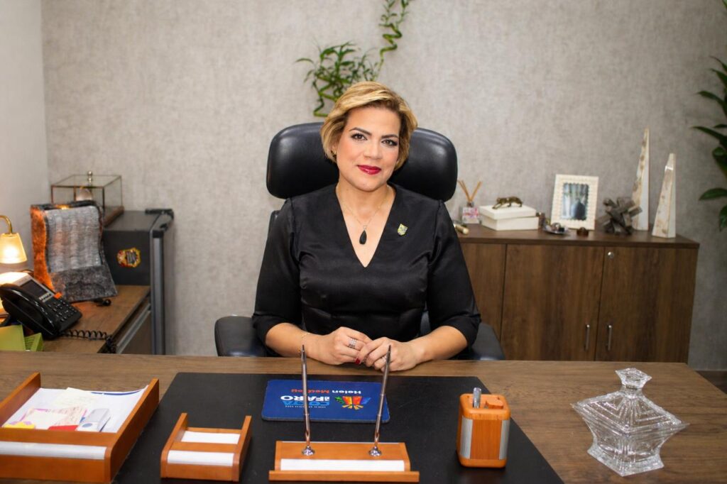 Gestión silenciosa, resultados visibles: Helen Medina gana protagonismo en la Alcaldía de SDE