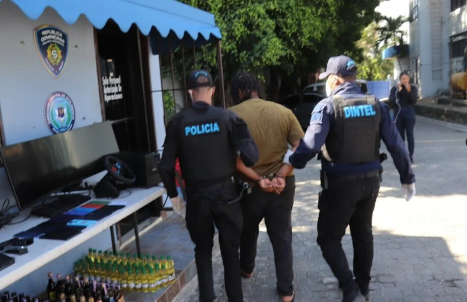 Arresto de un estafador revela sofisticadas tácticas digitales