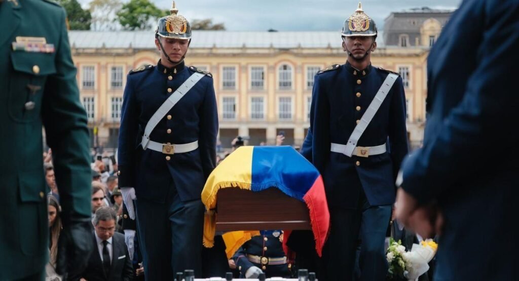 COLOMBIA: Petro decreta luto dos días por asesinato periodista