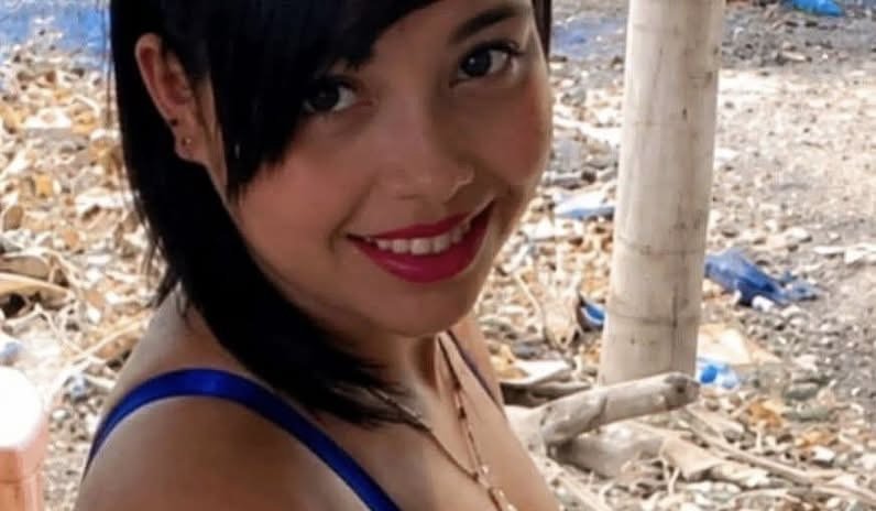 Mujer muere tras ataque a tiros mientras se dirigía a su residencia en Santiago