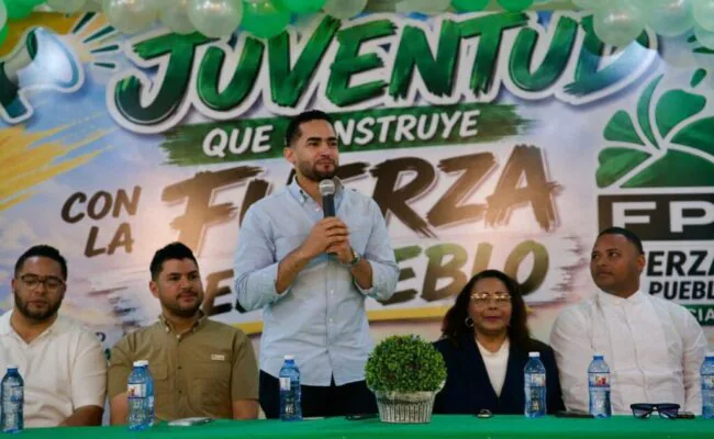 Secretario de la juventud de FP advierte crisis amenaza a productores de aguacate; exige acciones del Gobierno