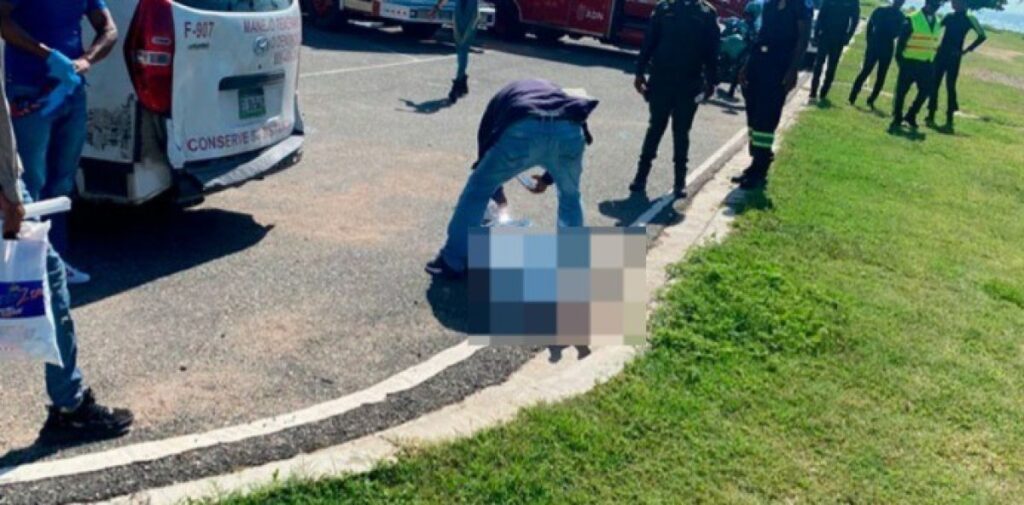 Recuperan cuerpo de mujer en el Malecón; autoridades profundizan investigación