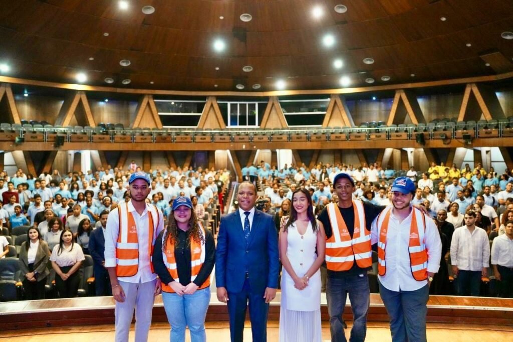 “Guardianes del Tránsito”: la iniciativa de Milton Morrison que lleva la educación vial a las aulas