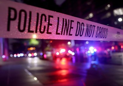 EEUU: Tiroteo deja tres policías heridos y sospechoso muerto
