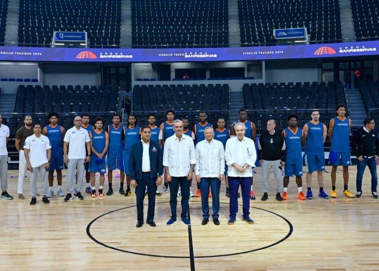 Presidente Abinader inaugura la renovada Arena Banreservas