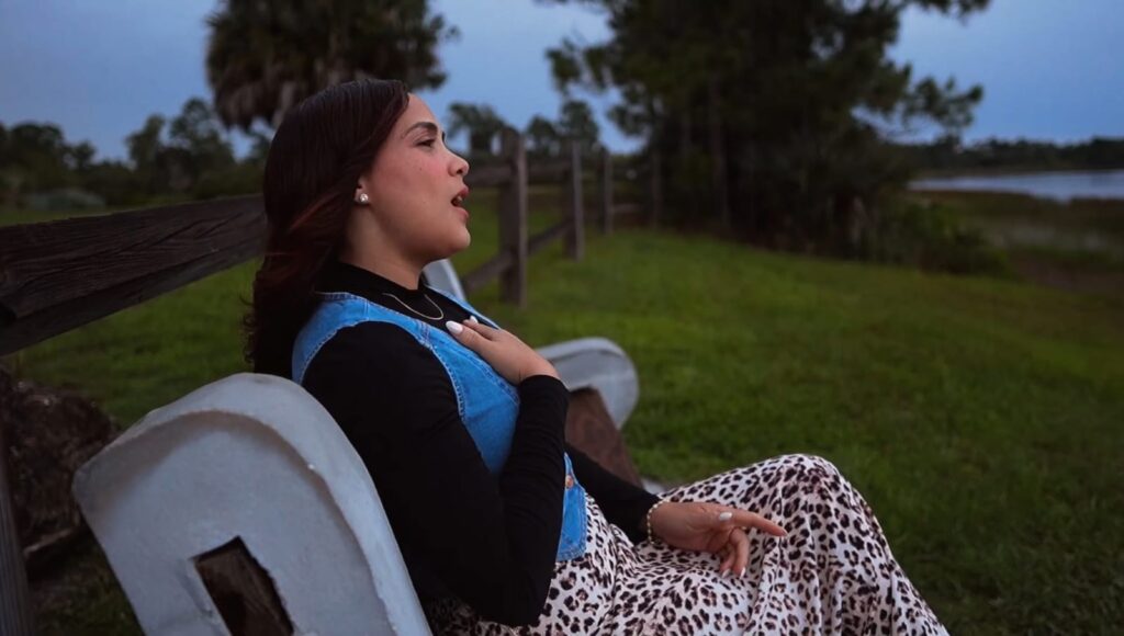 Jessica Aquino estrena el video oficial de «Te Prefiero A Ti», una producción de Varón Film Producer