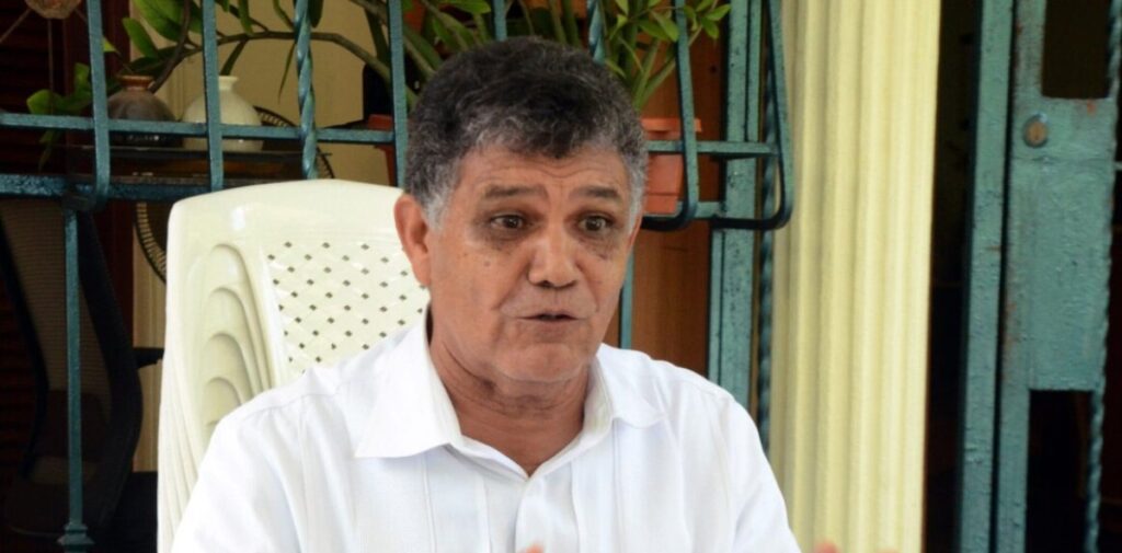 ¡Insólito! Alcalde de Santo Domingo Oeste pide permiso de 2 años para viajar por el mundo