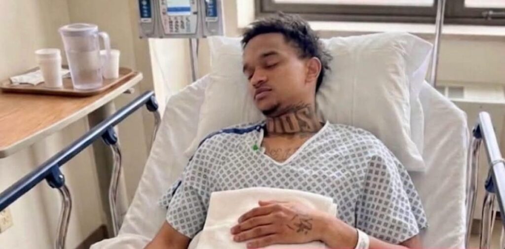 ¡Urgente! Solicitan ayuda para localizar a la familia de un joven dominicano grave en Boston