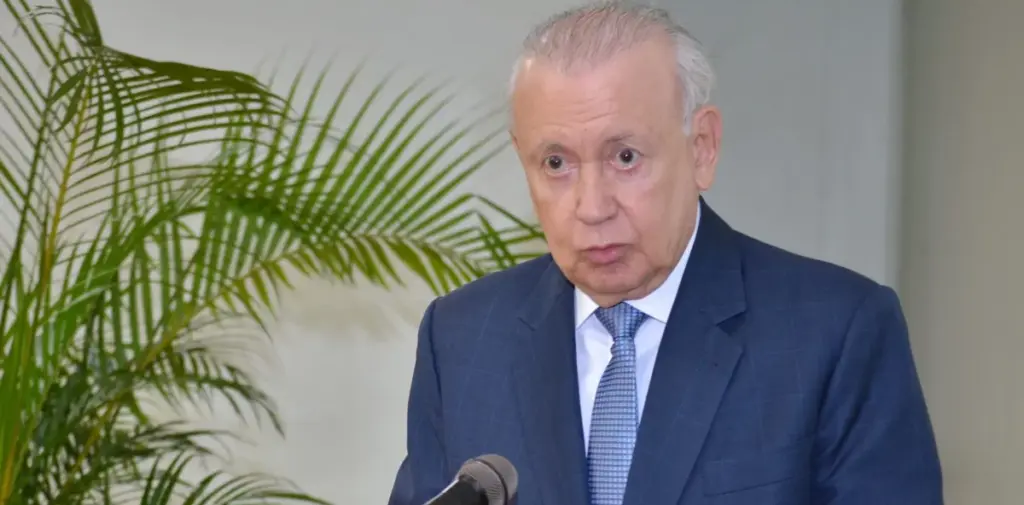 FP: «4 de cada 10 hogares RD reciben ayuda social, demostrado que la pobreza no ha bajado»