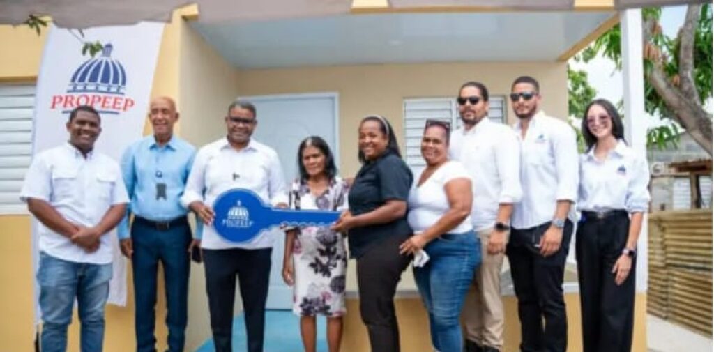 Doña Olinda recibe una casa nueva de PROPEEP tras años de vivir en precariedad