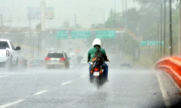 Vaguada provocará aguaceros, tronadas y ráfagas de viento