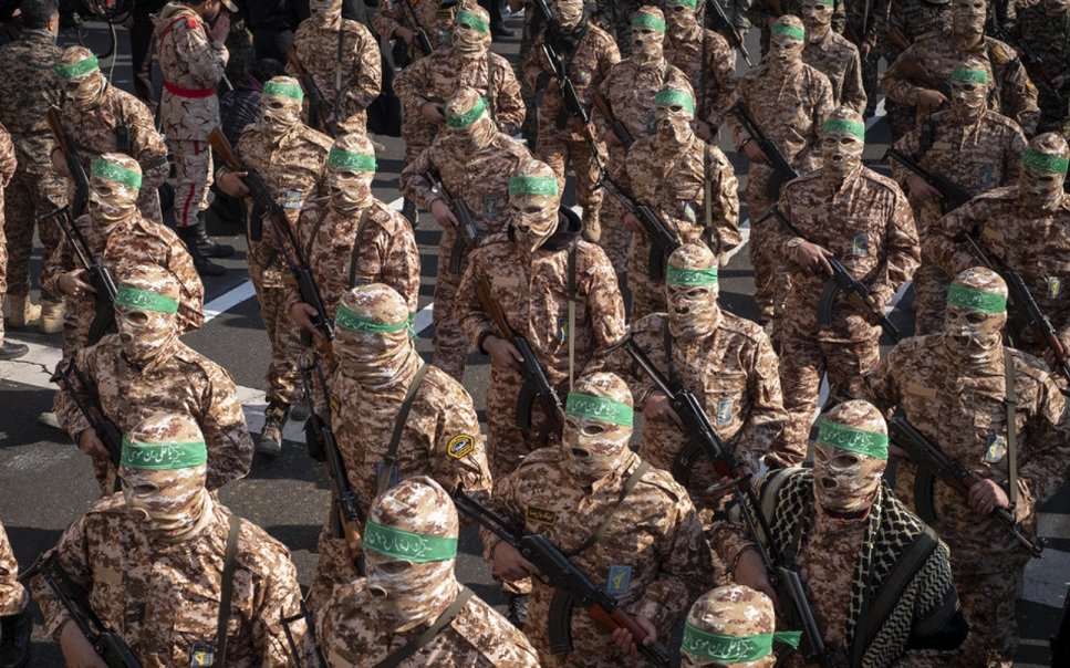 Irán hace severa advertencia a fuerzas militares de los EE.UU.