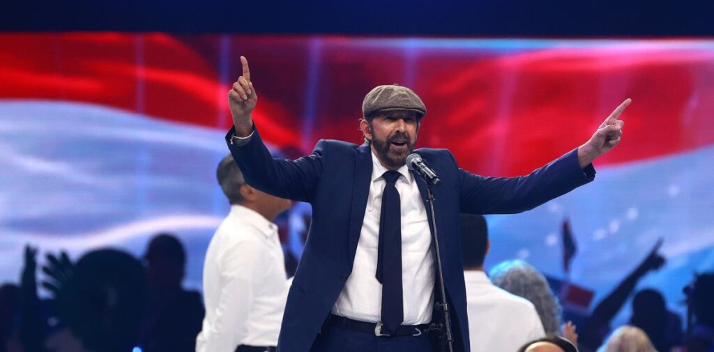 Con el cantautor Juan Luis Guerra fueron cerrados los Juegos Centroamericanos y del Caribe 2026
