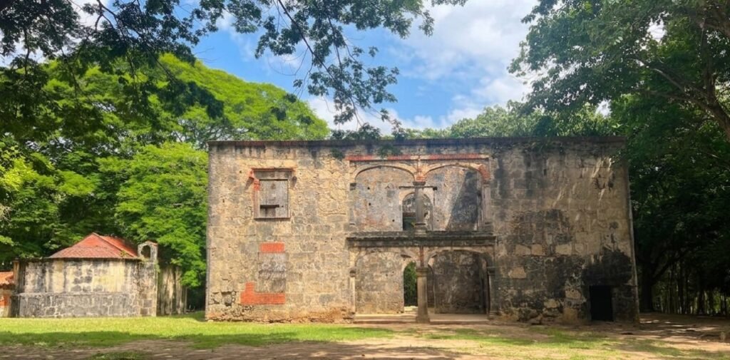 Las ruinas desoladas de Engombe: un tesoro colonial que agoniza en el olvido
