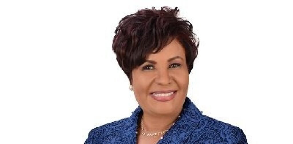 Otro decreto: Josefa Castillo es designada cónsul en Miami y Xiomara Guante directora del Inaipi