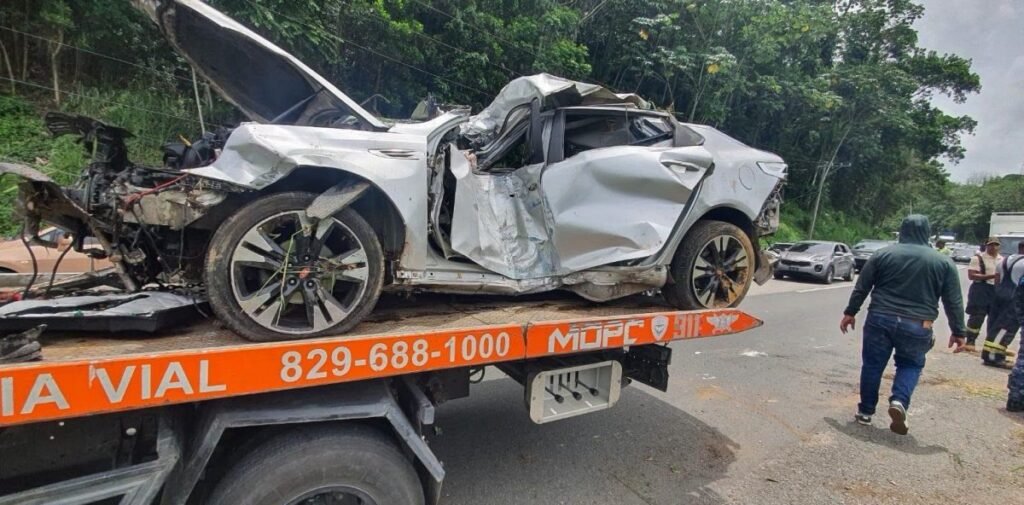 Joven de 21 años muere en accidente en la autopista Duarte, en Bonao